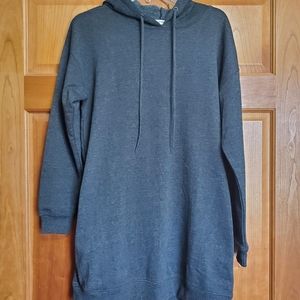 Zenana Outfitters Small / Medium Grey Woman's Hoodie w/ pockets  S